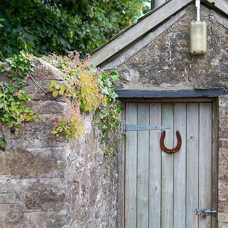 Charlestown Cottage, Woodburner, Gardens & Parking 외부 사진