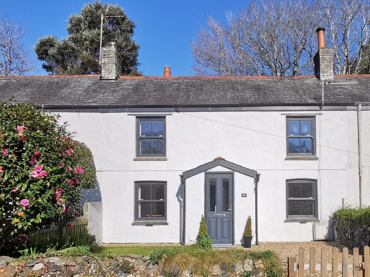 Charlestown Cottage, Woodburner, Gardens & Parking 외부 사진