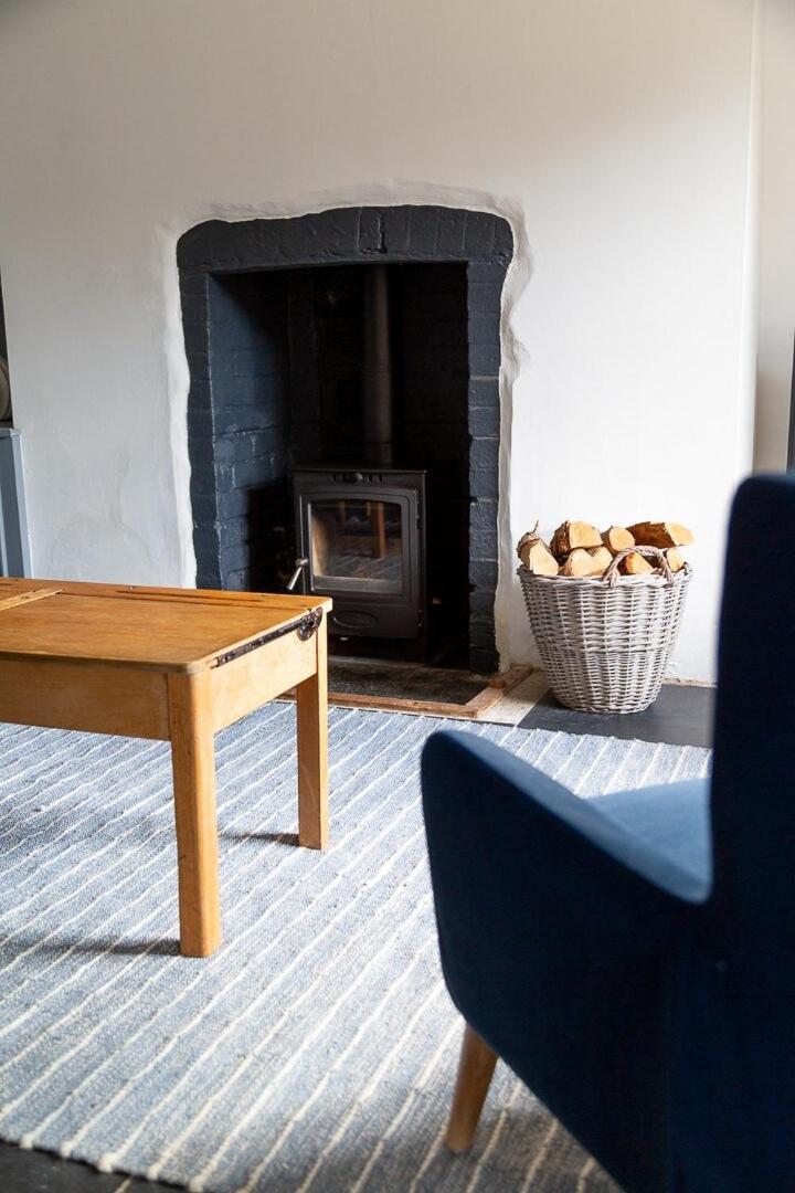 Charlestown Cottage, Woodburner, Gardens & Parking 외부 사진