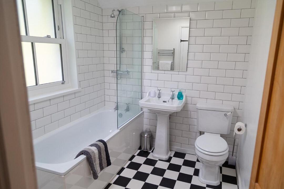 Charlestown Cottage, Woodburner, Gardens & Parking 외부 사진